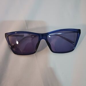 Givenchy Paris Women's Sunglass NWT $430.00 Retail